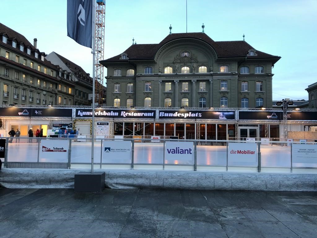 Eisbahn Bundesplatz